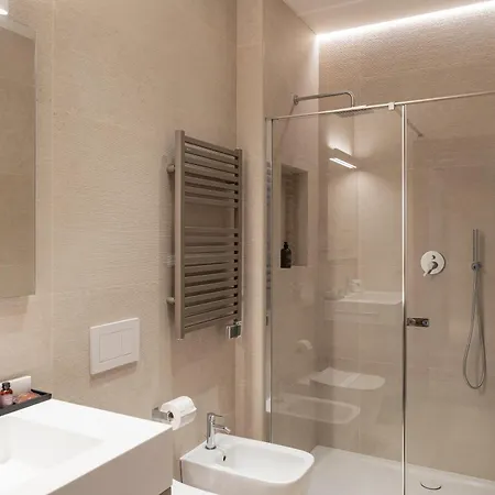 Dorato Marina - Lakefront Orman Evi