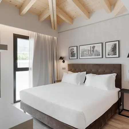 Orman Evi Dorato Marina - Lakefront