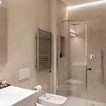 Dorato Marina - Lakefront Hotell