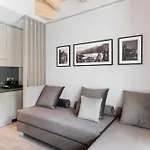 Dorato Marina - Lakefront Hotell Colico