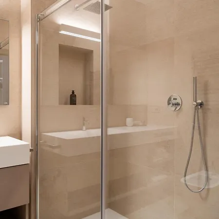 Dorato Marina - Lakefront Hotel *