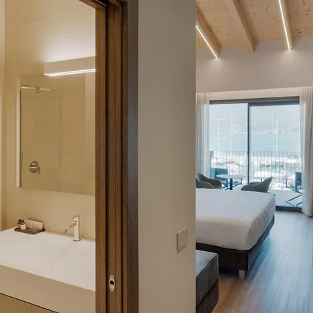 Dorato Marina - Lakefront 롯지 *