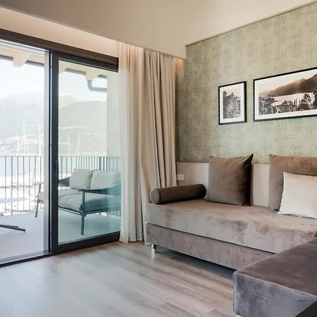 Hotel Dorato Marina - Lakefront